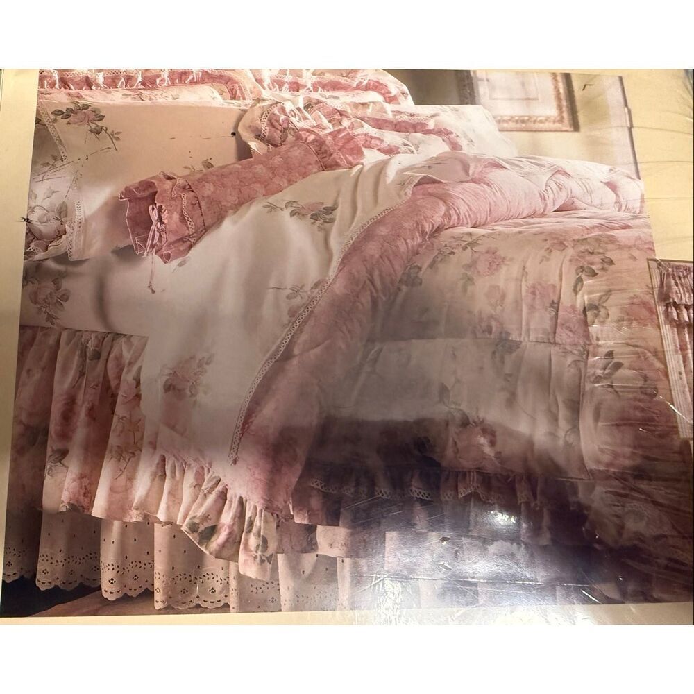 Vintage Dan River Liberty Rose Lace Trimmed King Size Flat Sheet NWT